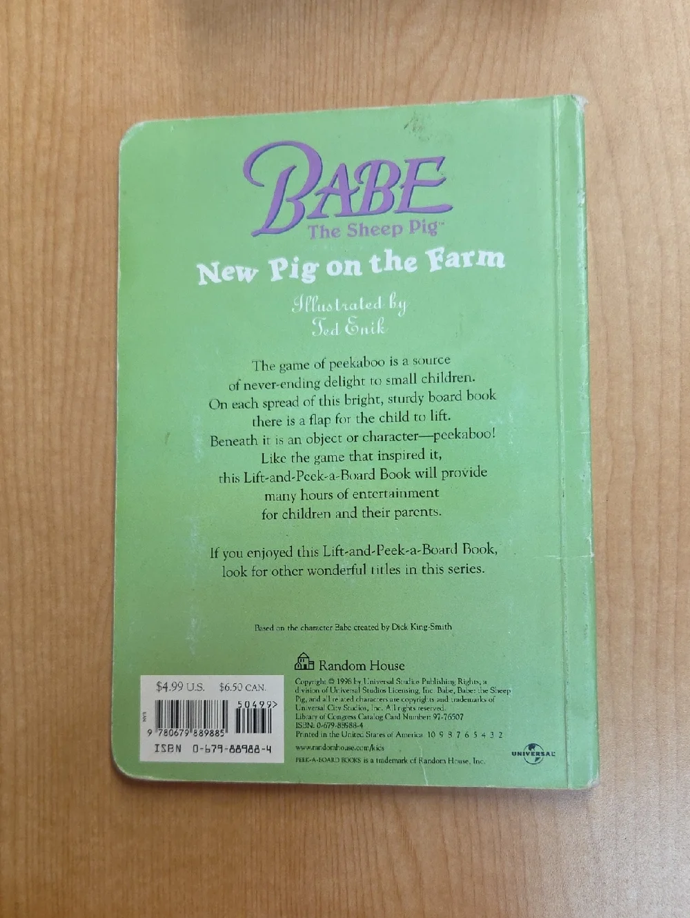 Charlotte's Web Book, Dvd, Vhs,‎ Pin And Babe Book